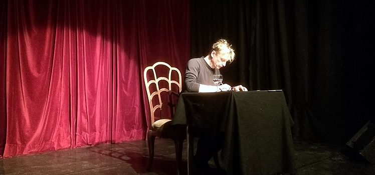 »Irgendwo müssen Bücher ja schließlich spielen« – Hardy Crueger (1962 – 2025)